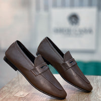 tm-00385 D-brown