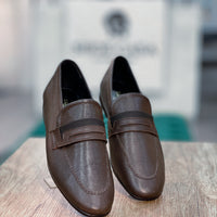 tm-00390 D-brown