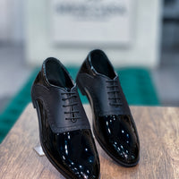 TM-00415 Black patent glossy
