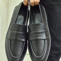 TM-00389 BLACK