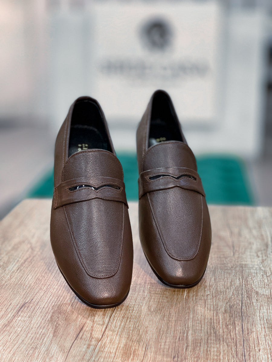 tm-00385 D-brown