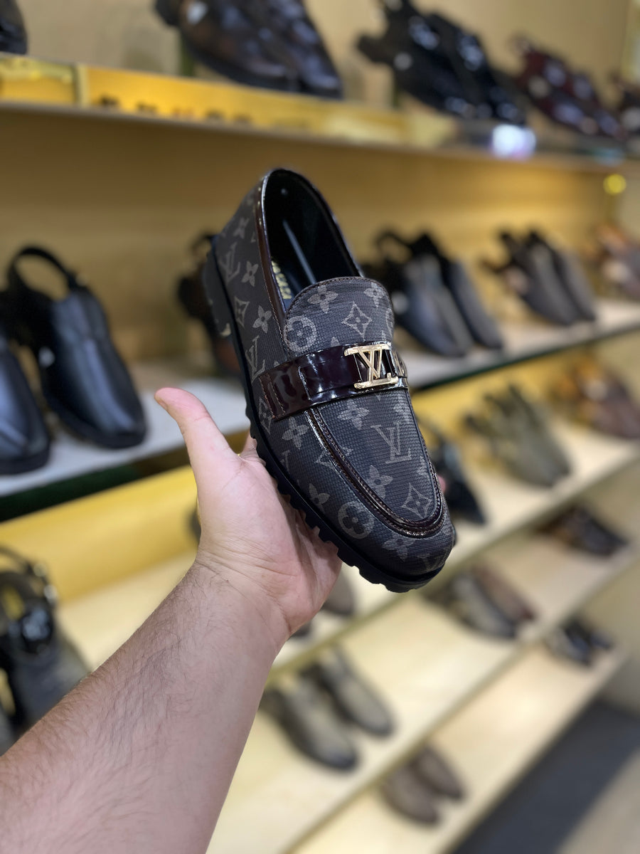 TM-00444 Brown