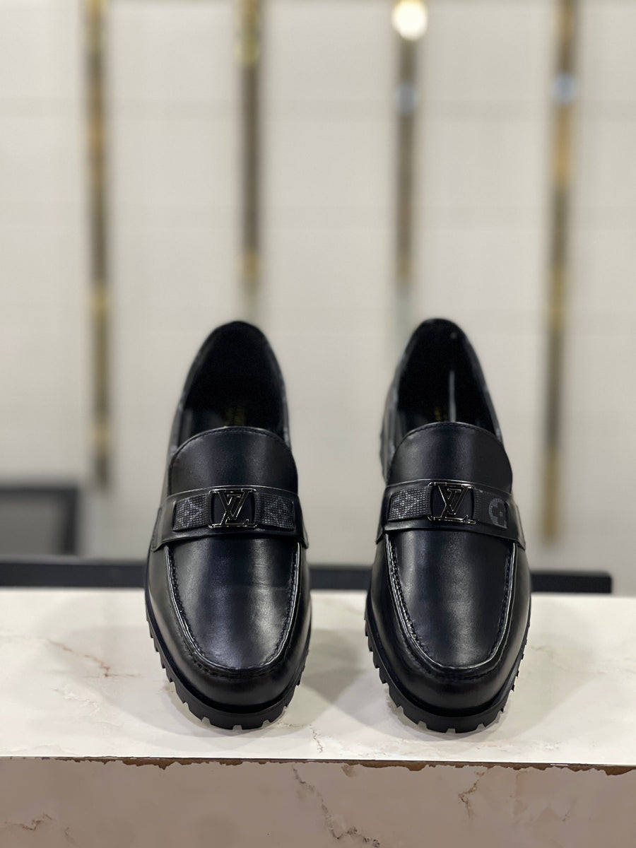 TM-00442 BLACK