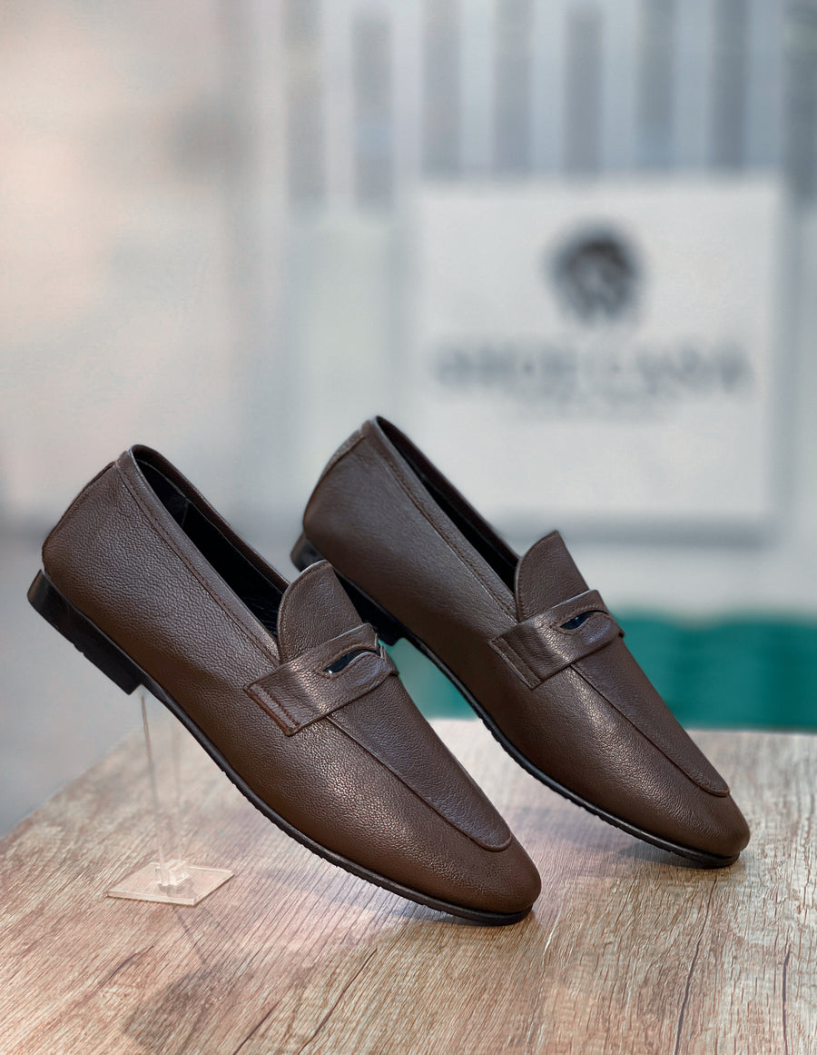tm-00385 D-brown