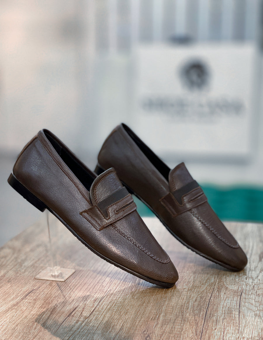 tm-00390 D-brown