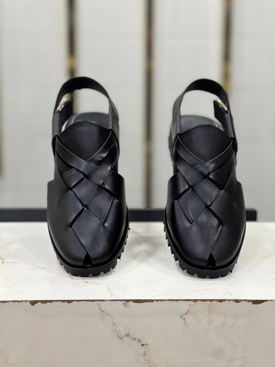 TM-00374 Black